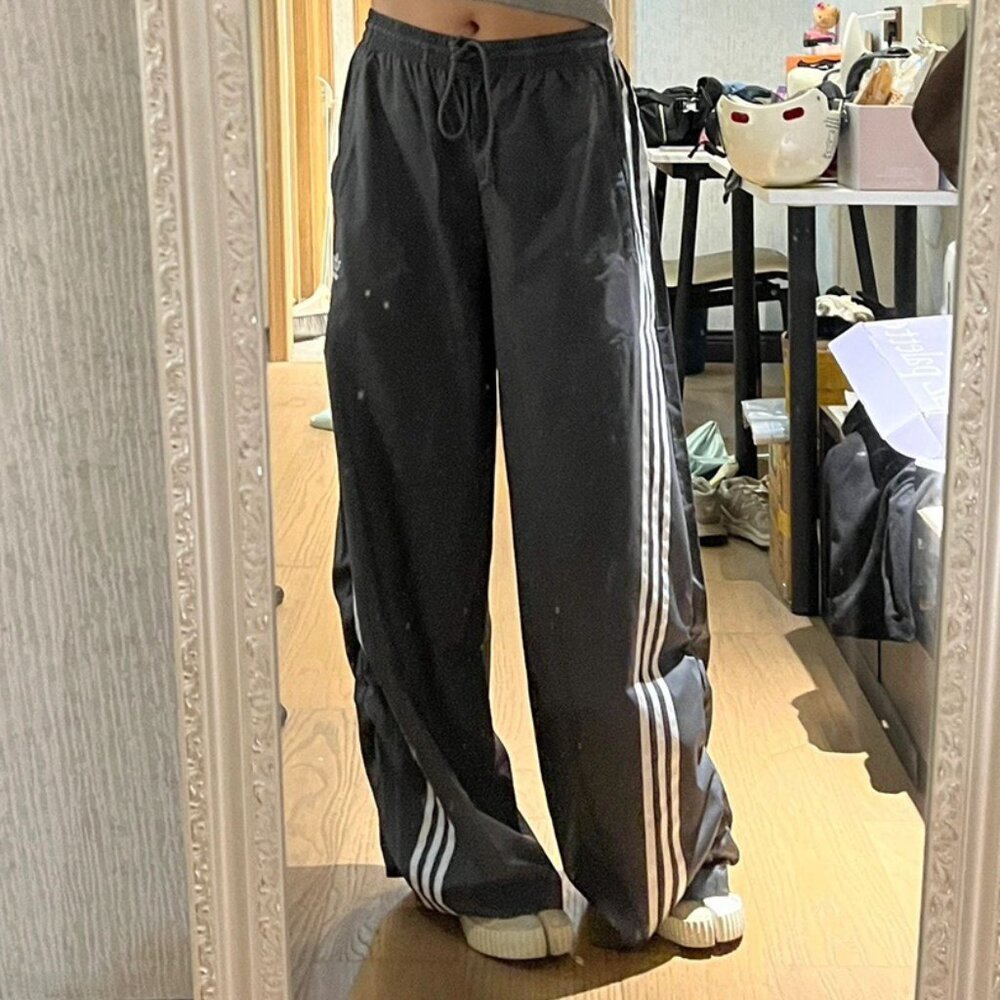 Adidas Originals Grey Wide-Leg Track Pants, Classic Three-Stripe Casual Trousers